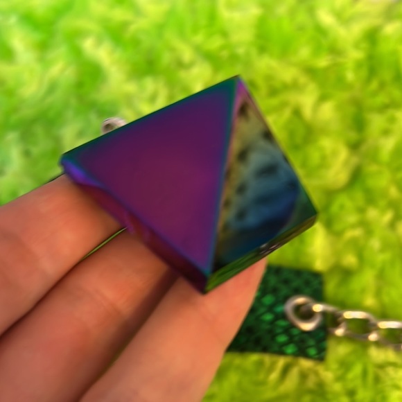 Rainbow titanium pyramid necklace choker - Picture 11 of 14